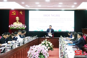 Hội nghị giao ban với các cơ quan tham mưu, giúp việc Tỉnh ủy