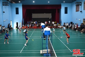 338 vận động viên tham gia tranh tài môn cầu lông tại Hội khỏe Phù Đổng tỉnh