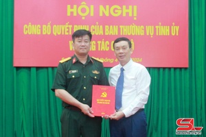  Công bố quyết định của Ban Thường vụ Tỉnh ủy về công tác cán bộ
