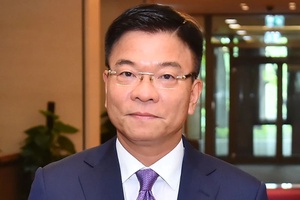 Ông Lê Thành Long giữ chức Phó Thủ tướng