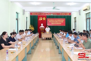 Đồng chí Phó Bí thư Thường trực Tỉnh ủy kiểm tra công tác chuẩn bị Kỳ thi tốt nghiệp THPT tại huyện Quỳnh Nhai