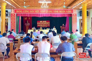Tổ đại biểu HĐND tỉnh ứng cử tại huyện Bắc Yên tiếp xúc cử tri xã Hồng Ngài