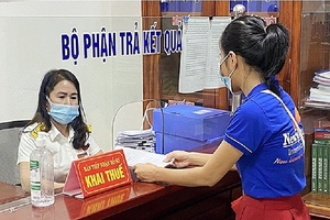 Bộ Tài chính đề xuất giảm từ 10-50% cho 36 khoản phí, lệ phí