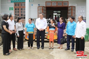 Đoàn đại biểu Quốc hội tỉnh tiếp xúc cử tri xã Hua Nhàn