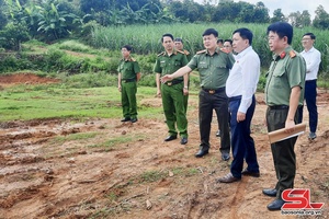 'Đồng chí Giám đốc Công an tỉnh Sơn La kiểm tra tiến độ xây dựng trụ sở công an các xã tại Yên Châu