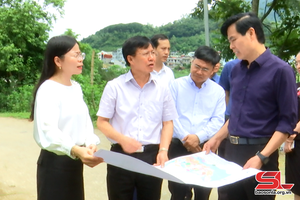 Đồng chí Chủ tịch UBND tỉnh kiểm tra tiến độ triển khai dự án giao thông tại thị trấn Bắc Yên