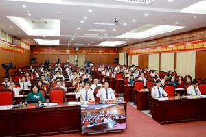 Kỳ họp thứ chín, HĐND tỉnh khóa XV: Thảo luận các báo cáo, thông qua các dự thảo nghị quyết về hoạt động của HĐND tỉnh