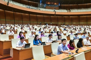 Hôm nay, Quốc hội họp bất thường lần thứ tám, xem xét công tác nhân sự