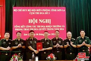 'Cụm thi đua số 3 tổng kết công tác thi đua khen thưởng