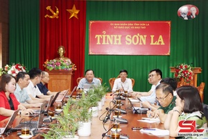 'Học tập và làm theo Bác về đào tạo và phấn đấu để trở thành người công dân tốt, người cán bộ tốt