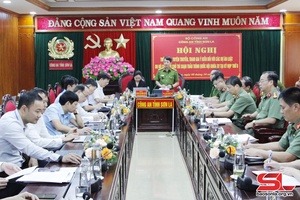 'Thông tin, tuyên truyền tham gia ý kiến đối với các dự án luật