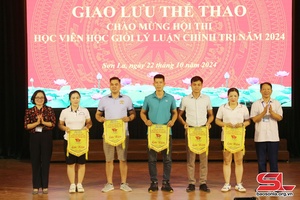 'Giao lưu thể thao chào mừng Hội thi “Học viên học giỏi lý luận chính trị” năm 2024