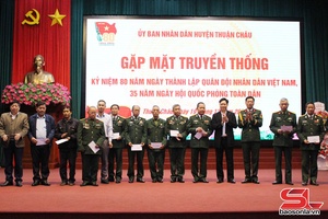 'Gặp mặt truyền thống Kỷ niệm 80 năm Ngày thành lập Quân đội nhân dân Việt Nam