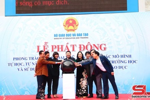 'Lễ phát động phong trào ngoại ngữ trong các nhà trường thuộc hệ thống giáo dục quốc dân