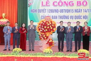 Công bố Nghị quyết của Ủy ban Thường vụ Quốc hội về sắp xếp đơn vị hành chính cấp xã thuộc huyện Yên Châu