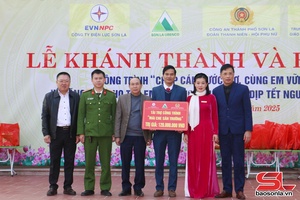 'Khánh thành công trình “Chắp cánh cho ước mơ, cùng em vững bước”