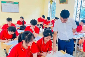 'Từng bước cụ thể hóa các quy định về dạy thêm, học thêm