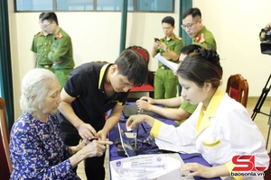 'Nỗ lực thu nhận mẫu ADN cho thân nhân liệt sĩ 