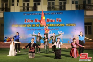 Liên hoan Dân vũ các câu lạc bộ thị xã Mộc Châu