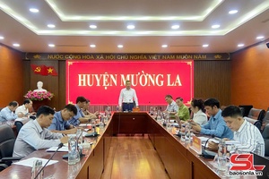 'Đồng chí Phó chủ tịch UBND tỉnh làm việc tại huyện Mường La