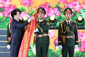 Chủ tịch nước Lương Cường dự Lễ kỷ niệm và trao Danh hiệu “Thành phố Anh hùng” tặng thành phố Hải Phòng