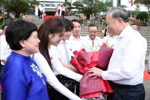 'Tổng Bí thư Tô Lâm: Thúc đẩy đổi mới sáng tạo, chuyển đổi số trong trường học, không để học sinh nào bị bỏ lại phía sau