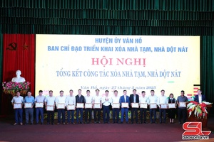 Vân Hồ tổng kết công tác xóa nhà tạm, nhà dột nát