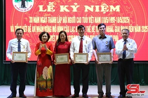 'Kỷ niệm 30 năm Ngày thành lập Hội người cao tuổi