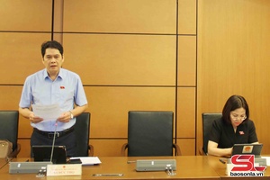 'Đoàn đại biểu Quốc hội tỉnh Sơn La thảo luận tại tổ 