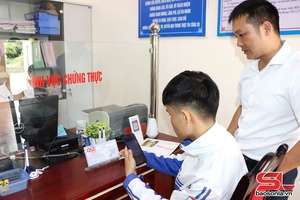 'Sông Mã lấy người dân, doanh nghiệp làm trung tâm trong chuyển đổi số