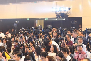'Phát huy vai trò của báo chí cách mạng Việt Nam trong kỷ nguyên phát triển của dân tộc