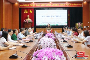 Đồng chí Trưởng ban Tuyên giáo và Dân vận Tỉnh ủy kiểm tra việc vận hành chính quyền địa phương 2 cấp tại huyện Thuận Châu