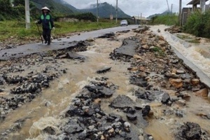 'Giữ thông suốt trong ứng phó, khắc phục hậu quả thiên tai