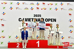 '2 nữ võ sĩ của Sơn La giành huy chương vàng Giải Taekwondo quốc tế Việt Nam mở rộng - CJ 2025