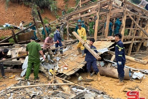 'Hỗ trợ hộ dân di chuyển ra khỏi khu vực có nguy cơ sạt lở