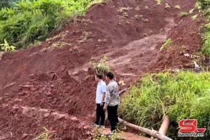 'Mưa lũ gây sạt lở ở xã Mường Sại