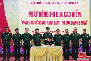 ' Thi đua giành 3 nhất