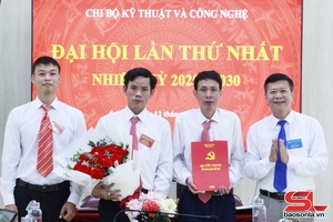 'Làm chủ kỹ thuật, công nghệ, an toàn phát sóng, truyền dẫn
