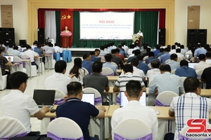 'Tập huấn, hướng dẫn nghiệp vụ cho cán bộ, công chức xã, phường trong lĩnh vực quản lý nhà nước của Sở Xây dựng
