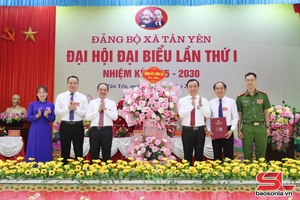 Tân Yên quyết tâm chuyển đổi số, phát triển nông nghiệp công nghệ cao; phấn đấu đạt chuẩn nông thôn mới vào năm 2030