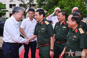 'Tổng Bí thư Tô Lâm dự gặp mặt kỷ niệm 80 năm Ngày truyền thống Công an nhân dân và ngành Ngoại giao