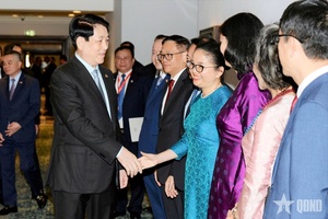 'Chủ tịch nước Lương Cường làm việc với các Đại sứ Việt Nam tại khu vực châu Phi