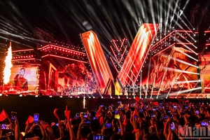 'Bùng nổ cảm xúc concert “Tổ quốc trong tim”