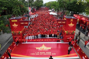 'Hơn 1 triệu người cùng đi bộ vì một Việt Nam đoàn kết, hùng cường tiến vào kỷ nguyên mới