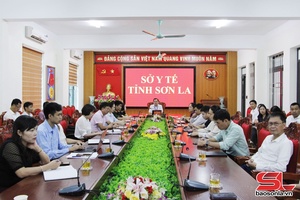 'Mít tinh hưởng ứng Ngày Vệ sinh yêu nước nâng cao sức khỏe nhân dân 
