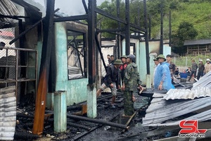 'Hỏa hoạn thiêu rụi 1 nhà sàn tại xã Ngọc Chiến