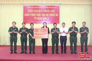 'Quân khu 2 ủng hộ khắc phục thiệt hại do thiên tai