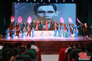 NHỚ BÁC