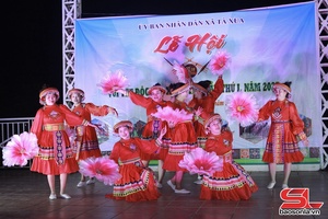 Đêm giao lưu văn nghệ tại Tà Xùa