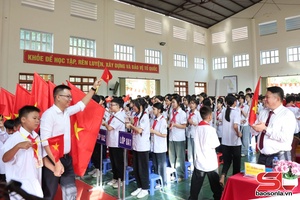 Trường THCS Nguyễn Tất Thành giữ vững trường chuẩn quốc gia mức độ 2.
